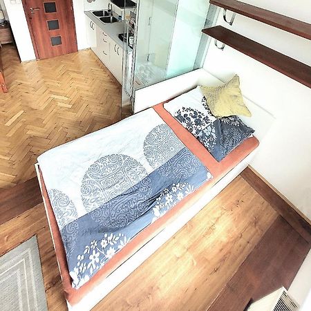Modern Apartment Few Steps From Centre Prague Luaran gambar