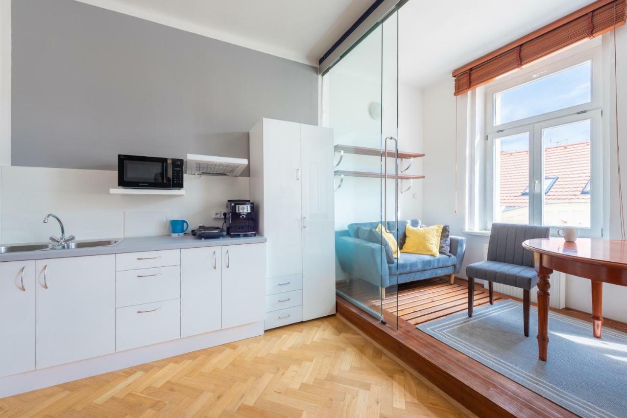 Modern Apartment Few Steps From Centre Prague Luaran gambar