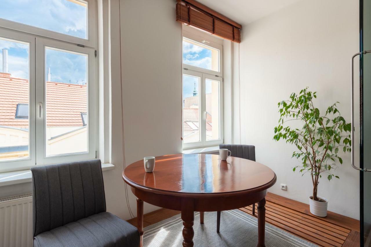 Modern Apartment Few Steps From Centre Prague Luaran gambar